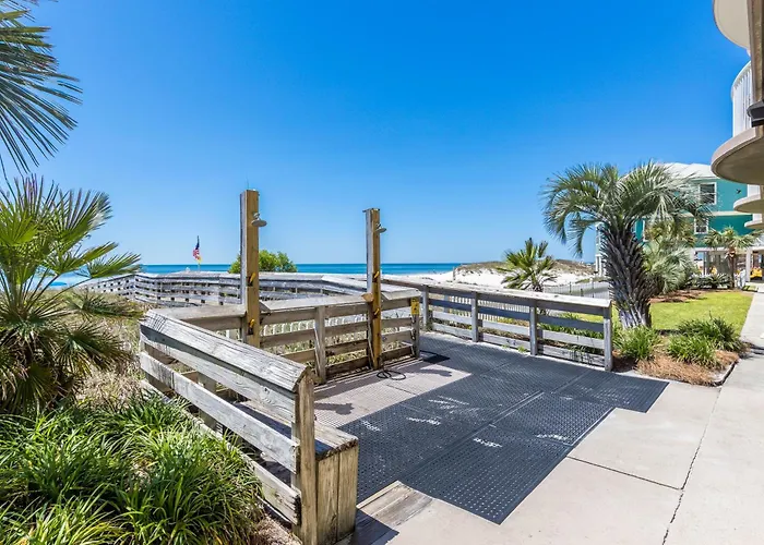 Royal Palms 1303